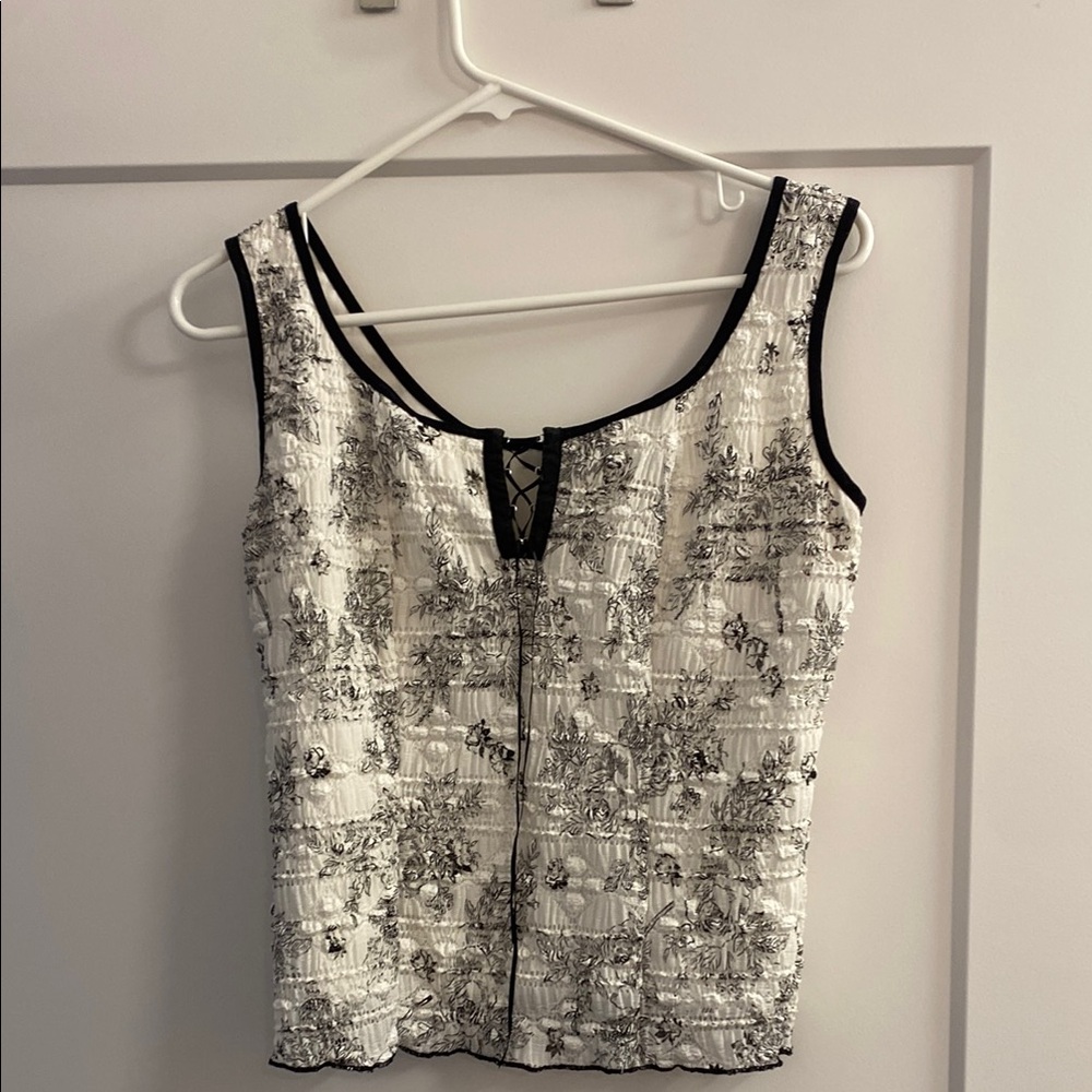 Black and White Sleeveless Top